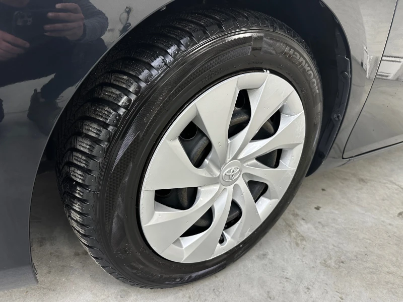 Toyota Auris 1.4D4d 90к.с Обслужена* Всичко платено, снимка 6 - Автомобили и джипове - 53374555