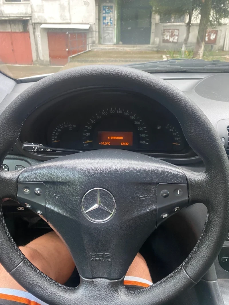 Mercedes-Benz C 200 2000 КУБИКА БЕНЗИН 163 КОНЯ, снимка 12 - Автомобили и джипове - 55241164