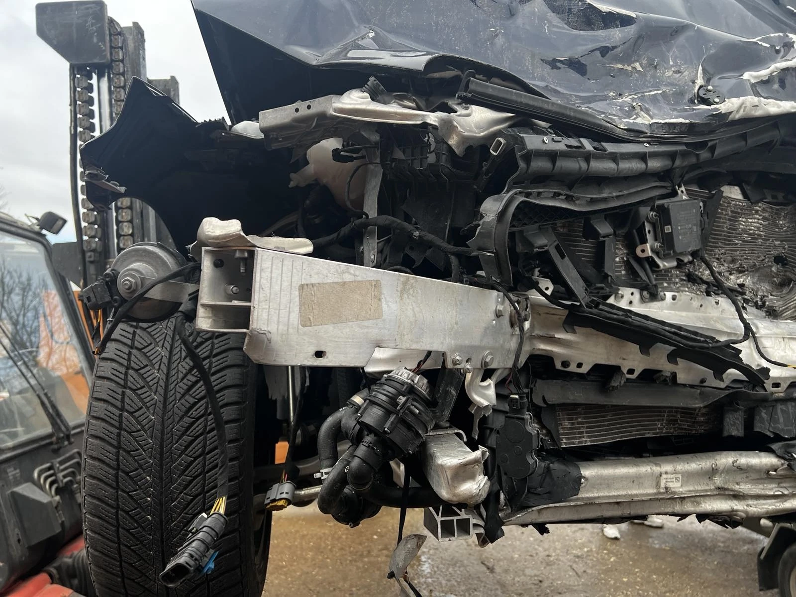 Mercedes-Benz E 220 4matic, 23000 km. | Mobile.bg   12