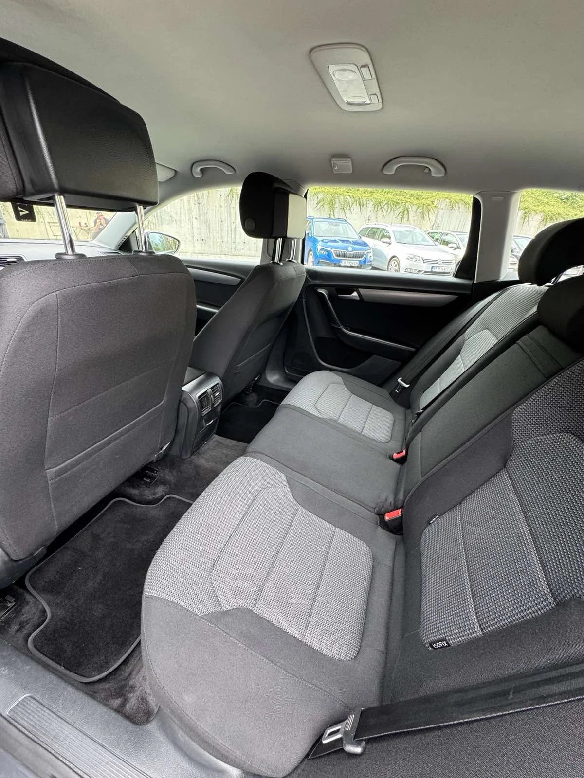VW Passat  - изображение 9