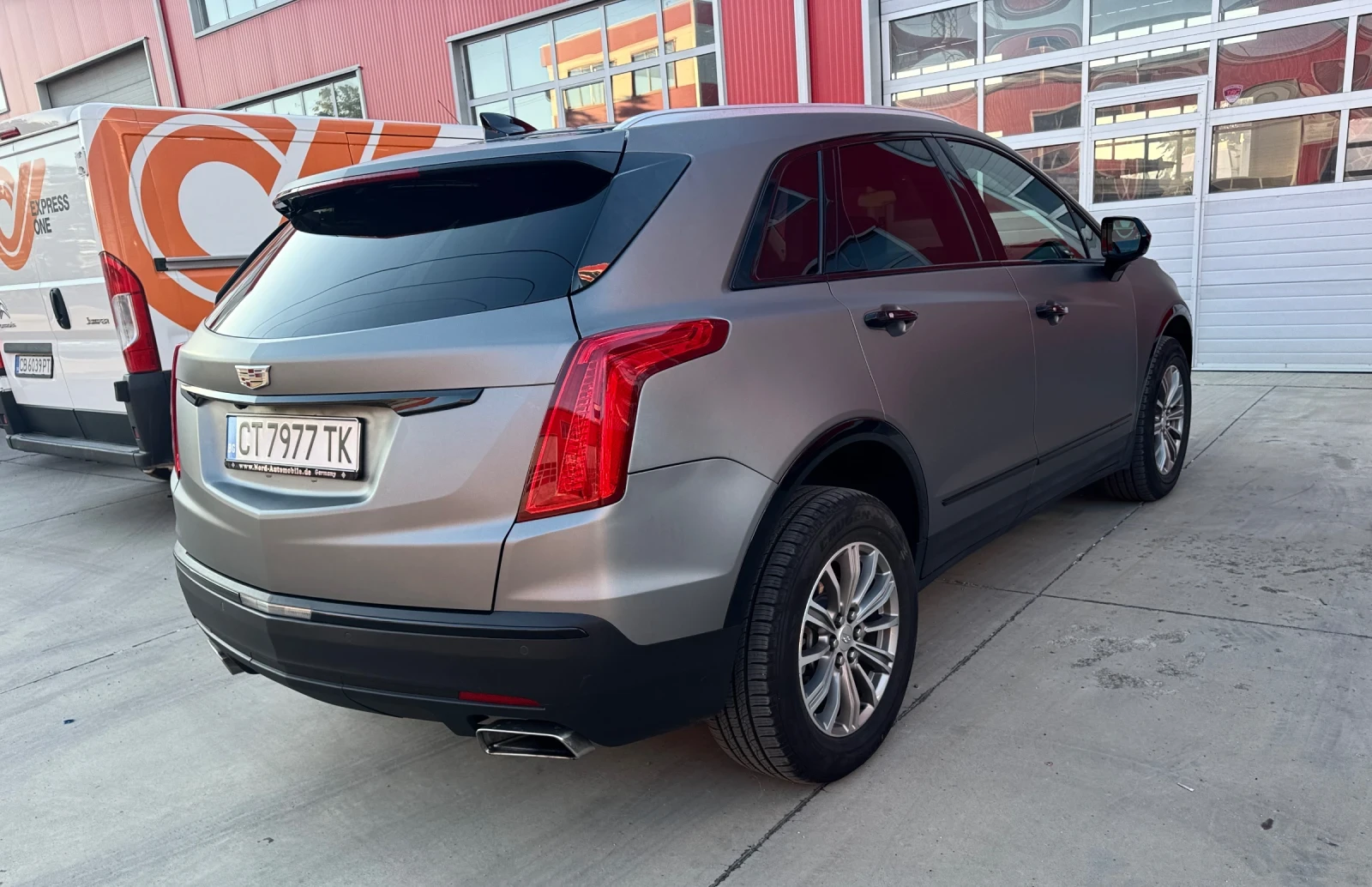 Cadillac XT5 3, 6 AWD-Platinium - изображение 6