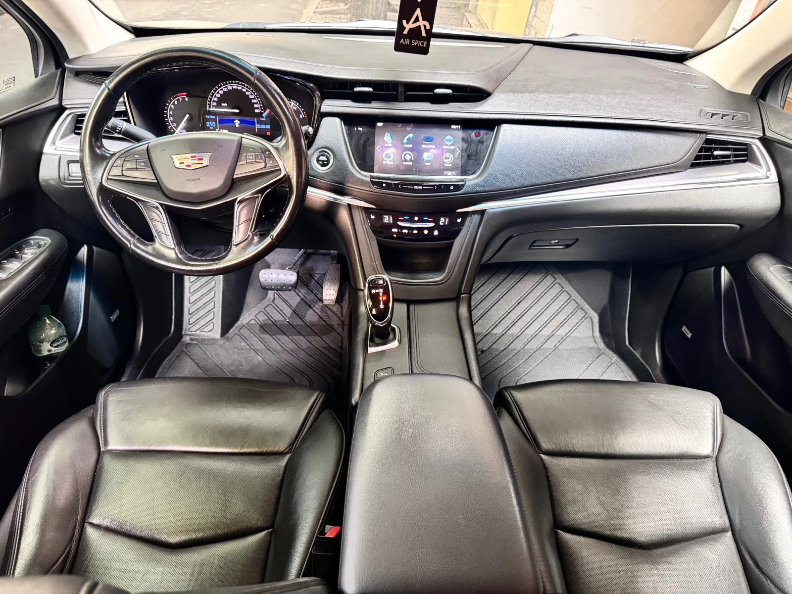Cadillac XT5 3, 6 AWD-Platinium - изображение 7