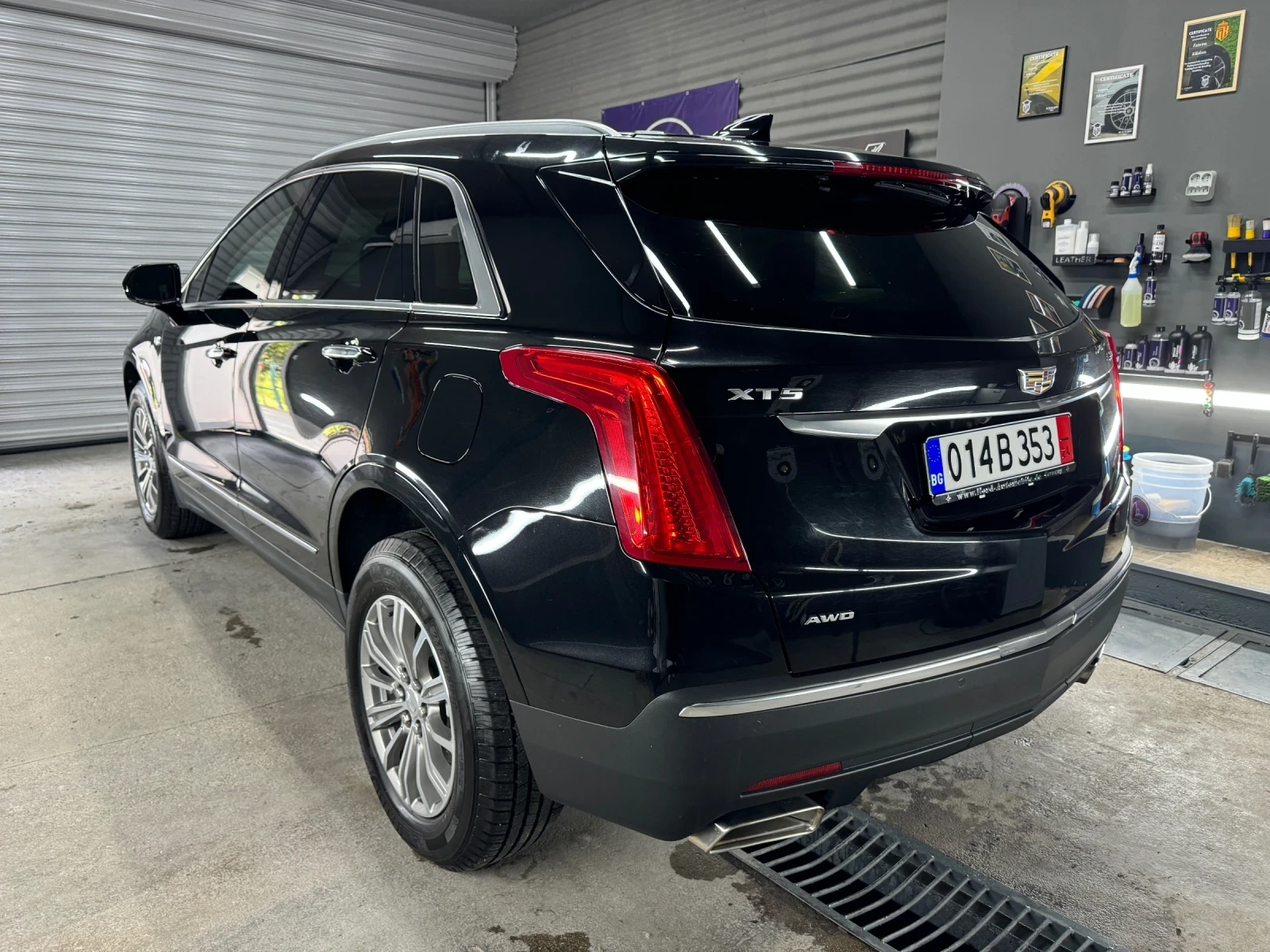 Cadillac XT5 3, 6 AWD-Platinium - изображение 2