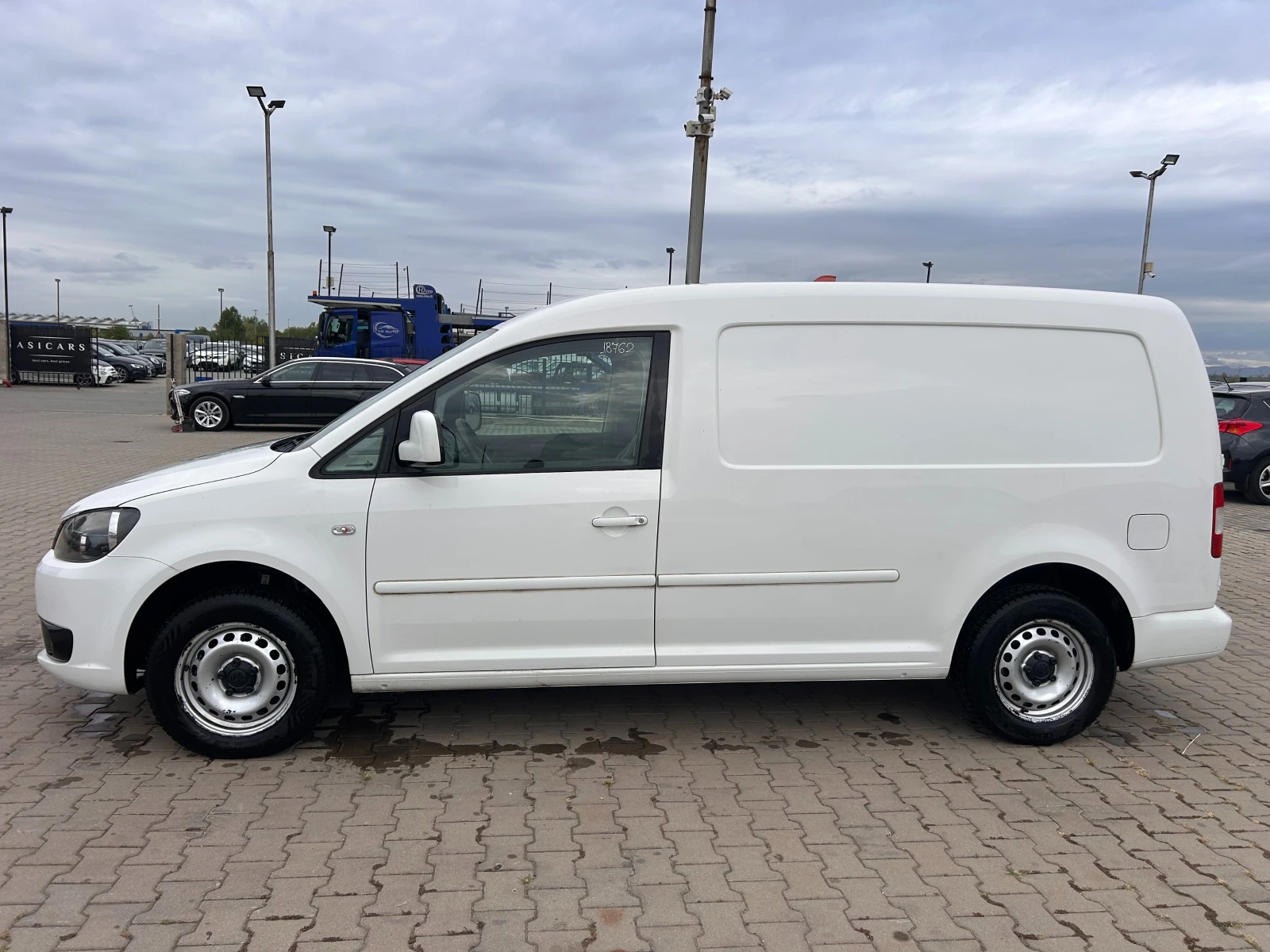 VW Caddy MAXI 1.6TDI EURO 5 - изображение 9