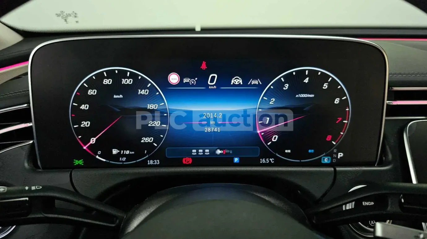 Mercedes-Benz E 200, снимка 11 - Автомобили и джипове - 54179349