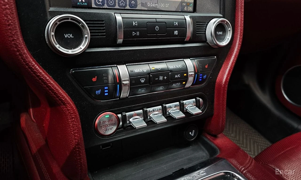 Ford Mustang ECOBOOST* DIGITAL DASH* ПОДГРЕВ* ОБДУХВАНЕ* КАМЕРА, снимка 14 - Автомобили и джипове - 54634656