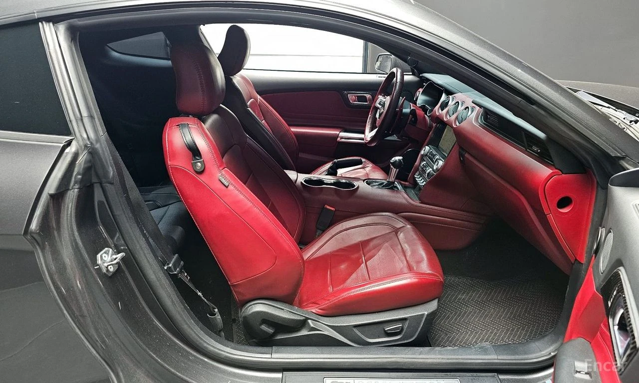 Ford Mustang ECOBOOST* DIGITAL DASH* ПОДГРЕВ* ОБДУХВАНЕ* КАМЕРА, снимка 9 - Автомобили и джипове - 54634656