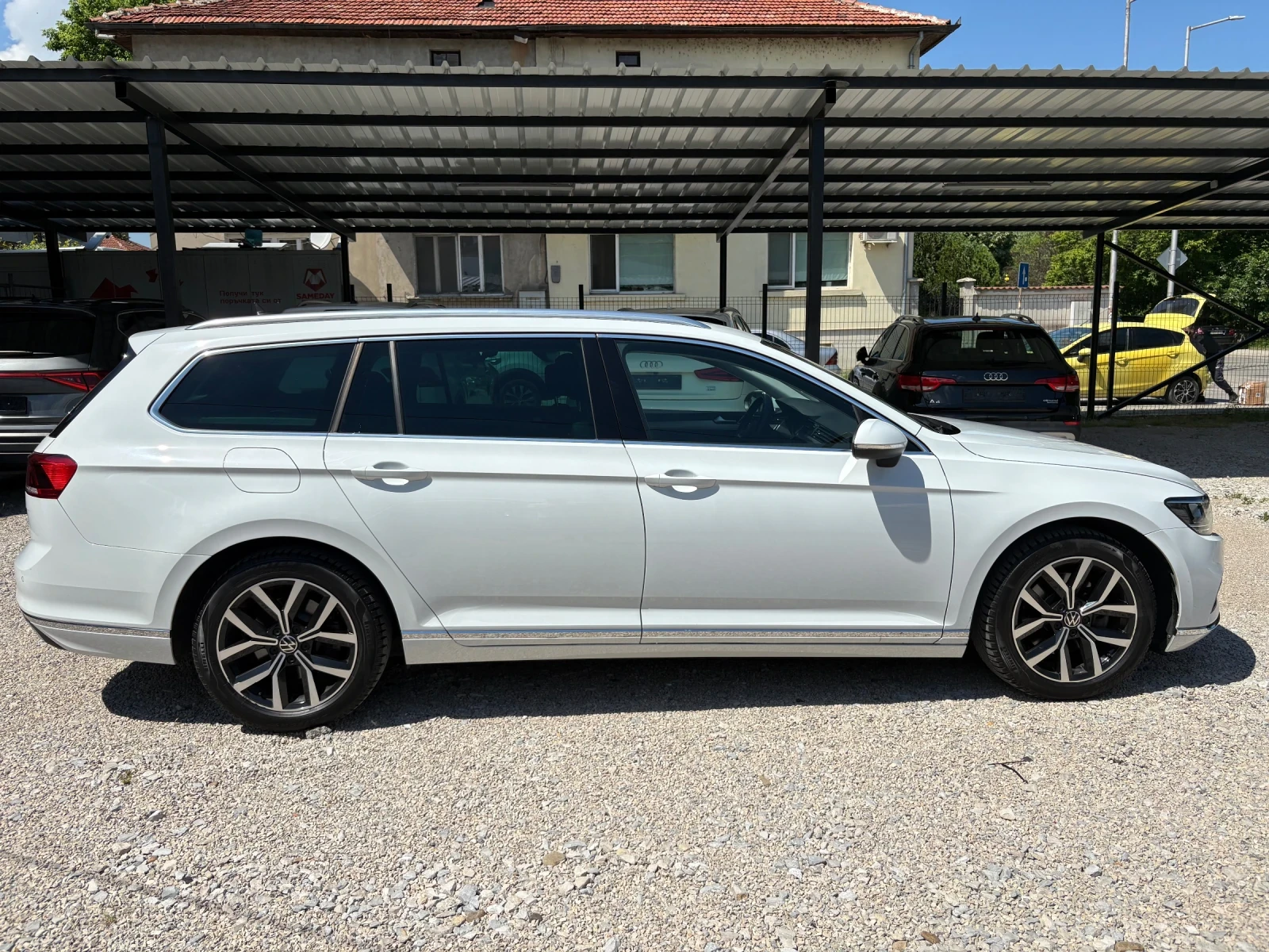 VW Passat 2.0 2022г AVTOMAT DIGITAL Led Assist, снимка 6 - Автомобили и джипове - 54681186