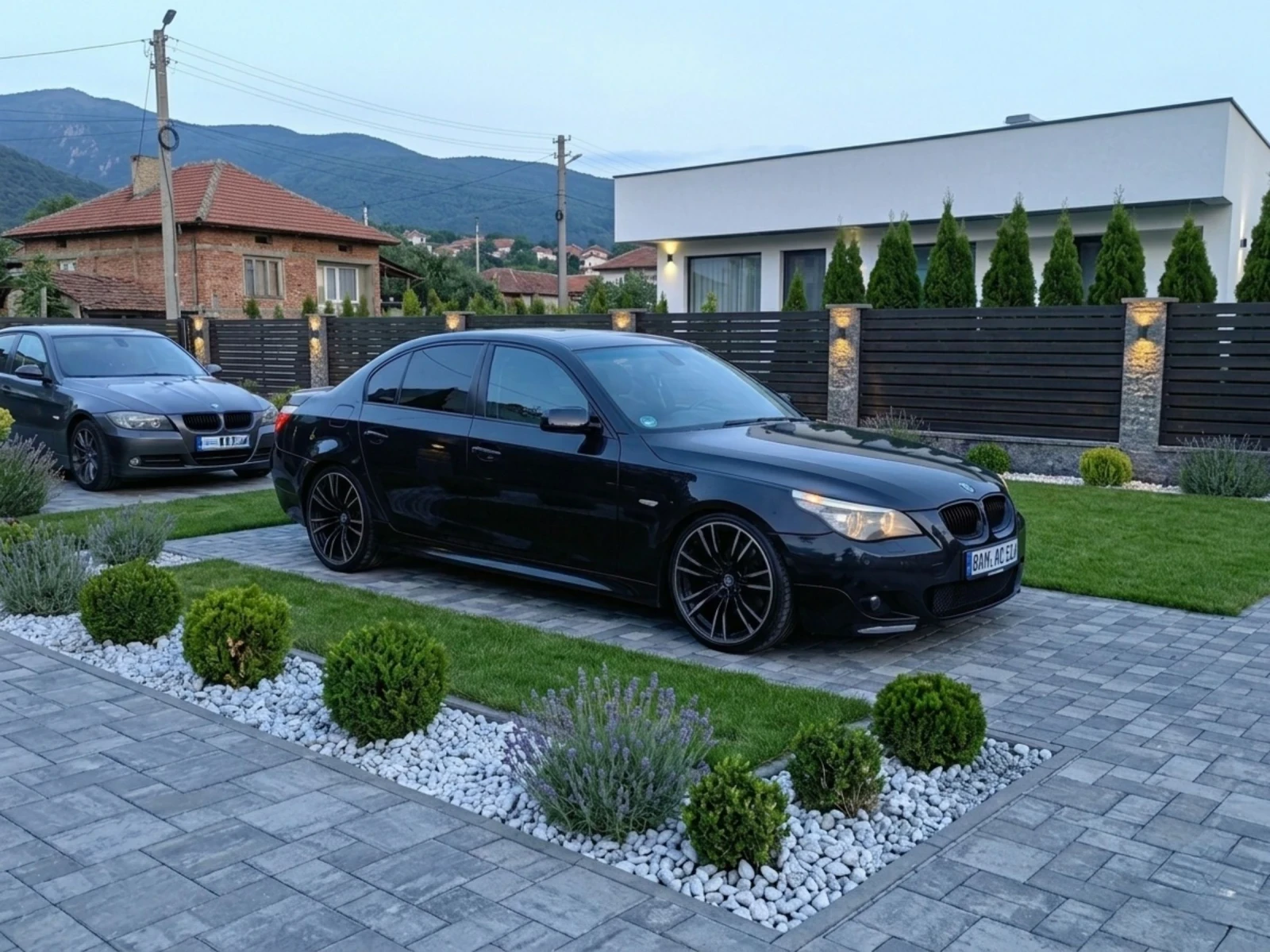 BMW 530 Edition/ M Pack , снимка 3 - Автомобили и джипове - 54772172