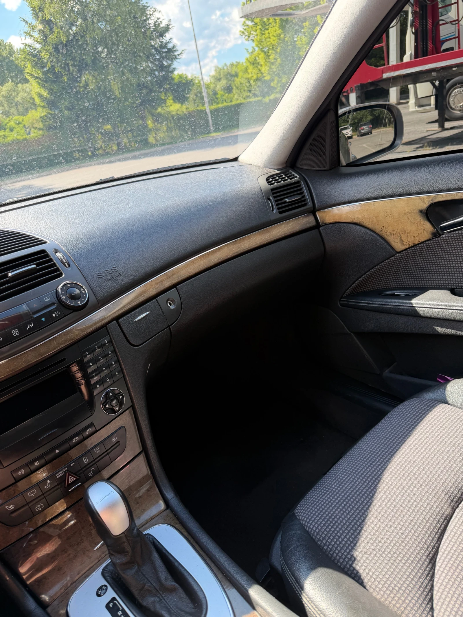 Mercedes-Benz E 270 W211, снимка 12 - Автомобили и джипове - 54916791