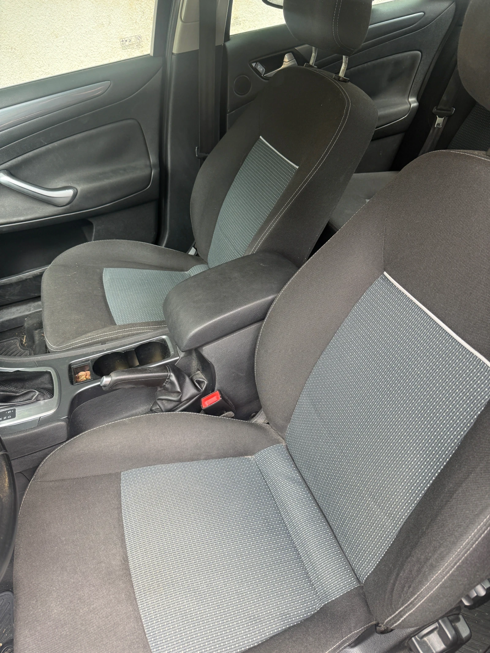 Ford Mondeo 2.0 TDCI, снимка 6 - Автомобили и джипове - 55015327
