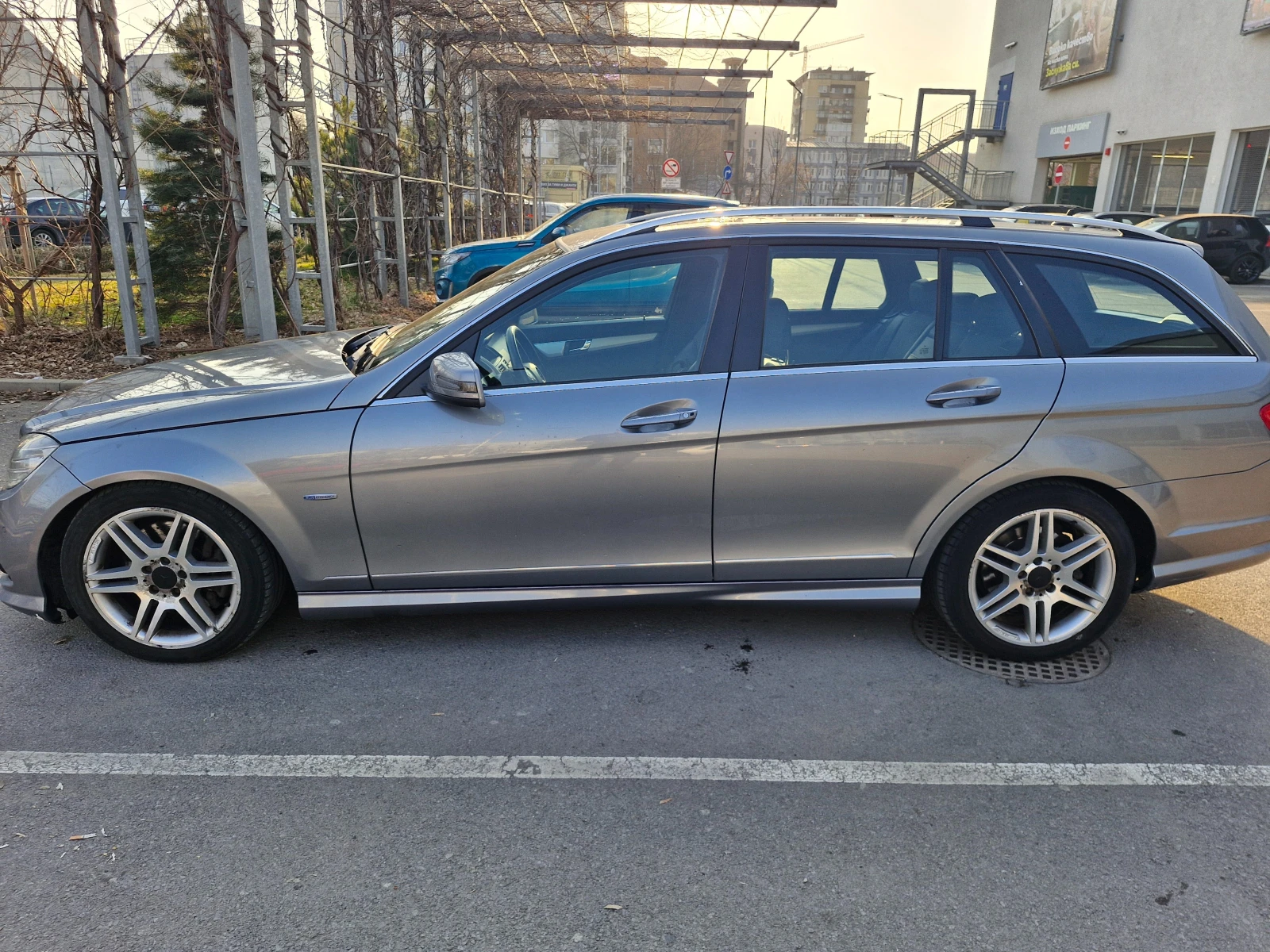 Mercedes-Benz C 250, снимка 5 - Автомобили и джипове - 55134928
