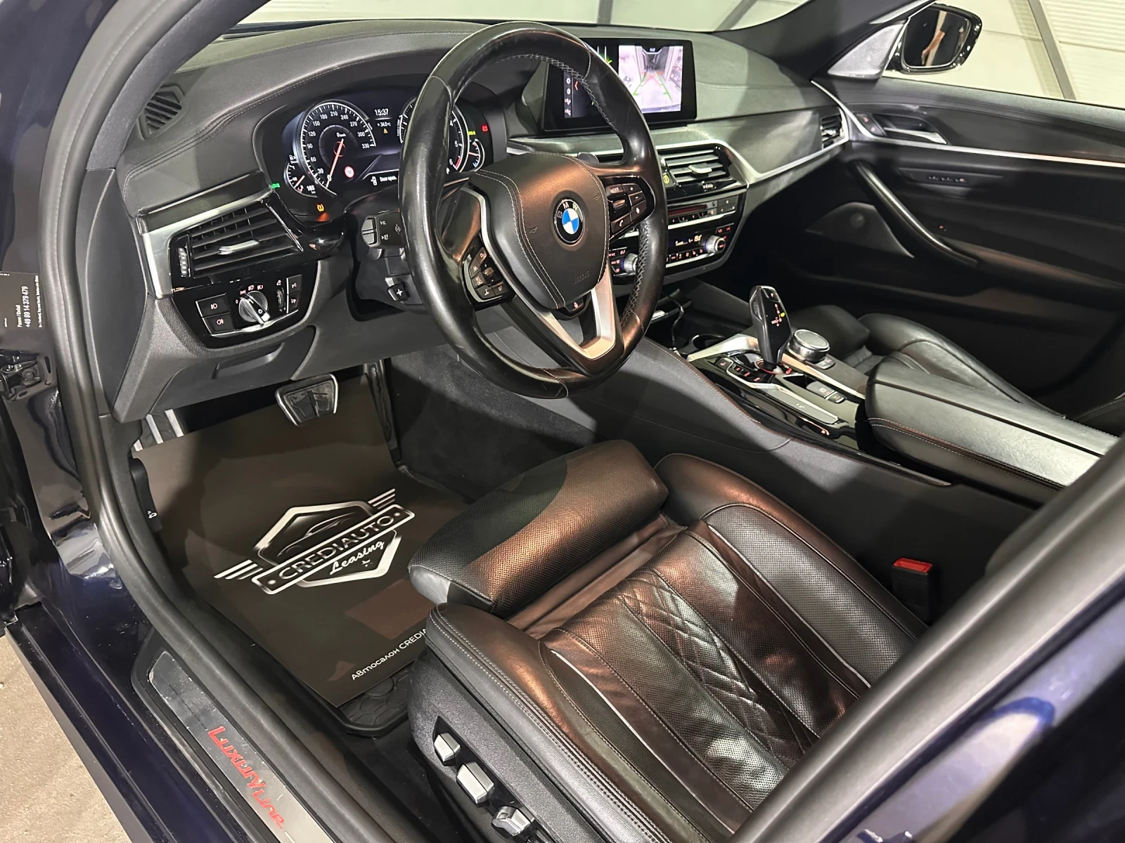 BMW 530 xDrive M sport , снимка 6 - Автомобили и джипове - 55727233