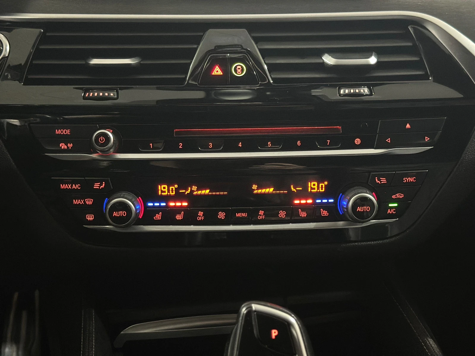 BMW 530 xDrive M sport , снимка 11 - Автомобили и джипове - 55727233