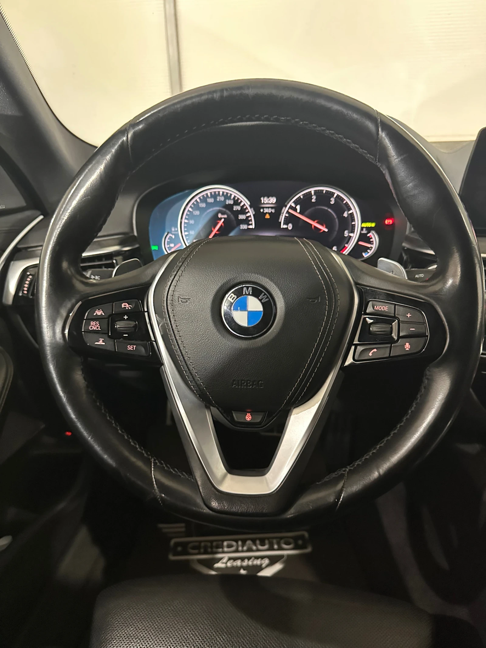 BMW 530 xDrive M sport , снимка 9 - Автомобили и джипове - 55727233