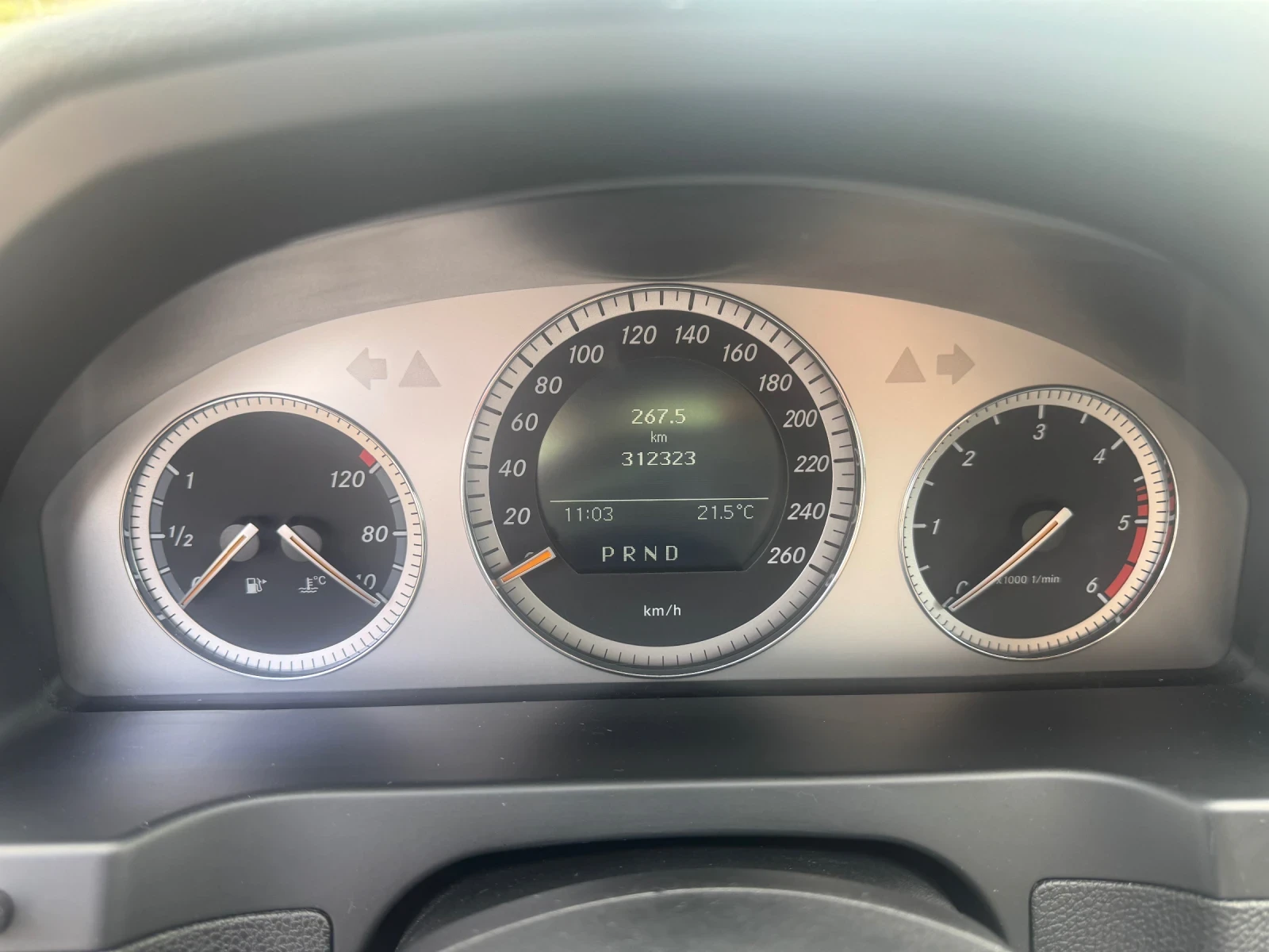 Mercedes-Benz C 320 Avantgarde, снимка 17 - Автомобили и джипове - 55741040