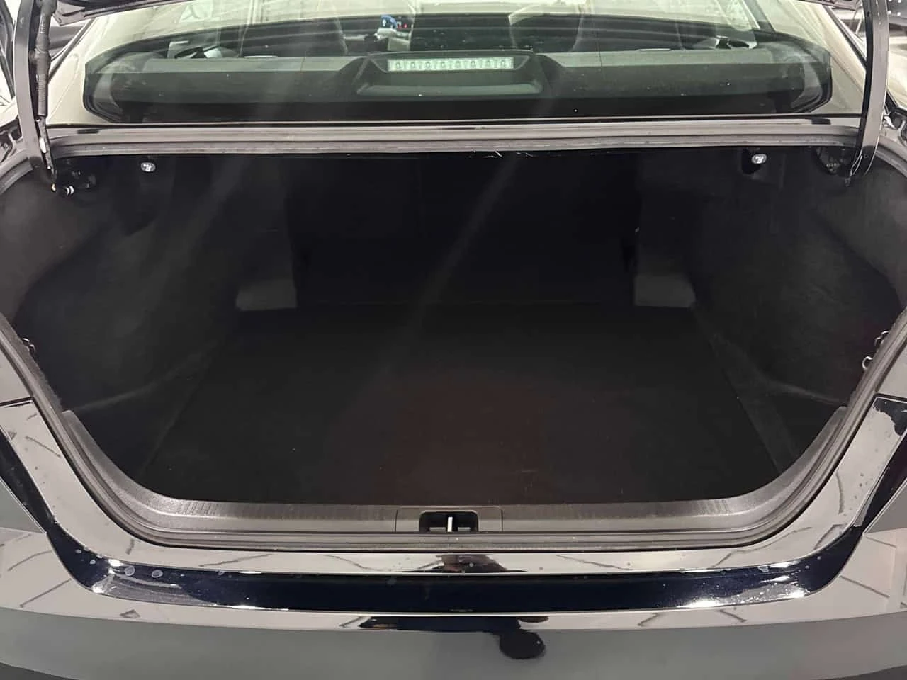 Toyota Camry * SE * CARFAX * ОПЦИЯ ЗА ФИНАНСИРАНЕ, снимка 14 - Автомобили и джипове - 55754342