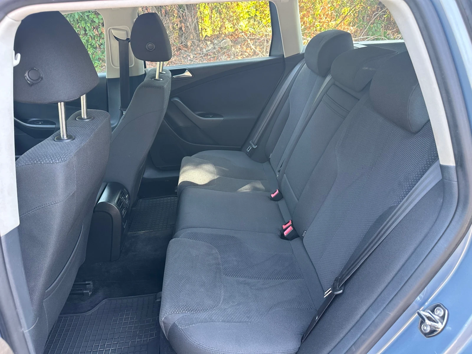 VW Passat 2.0 110 кс , снимка 8 - Автомобили и джипове - 56064184
