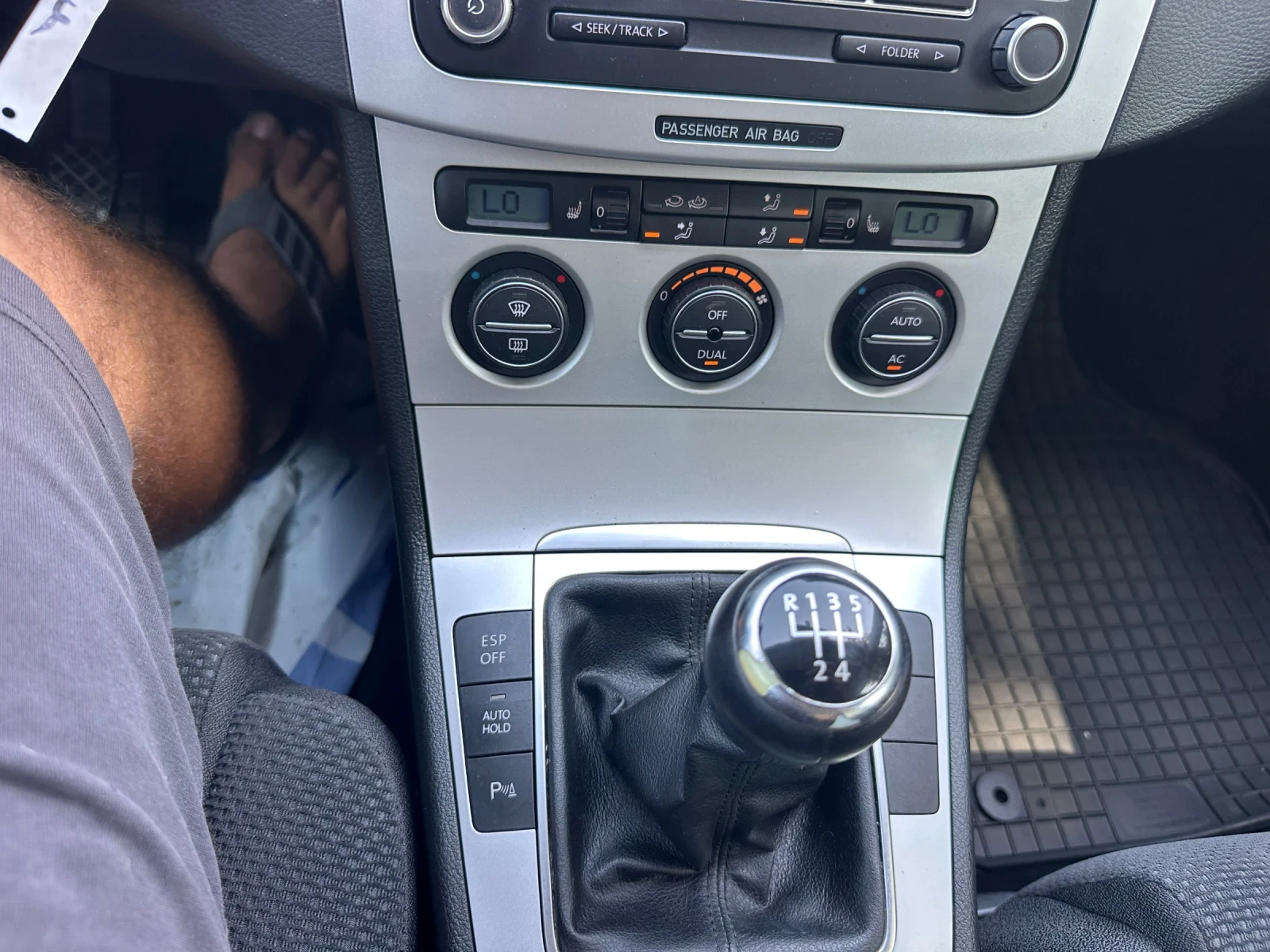 VW Passat 2.0 110 кс , снимка 14 - Автомобили и джипове - 56064184