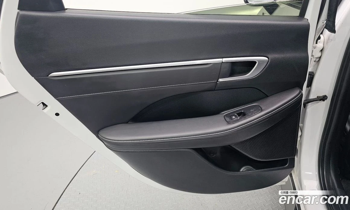 Hyundai Sonata 2.0 LPG Business, снимка 15 - Автомобили и джипове - 56155491