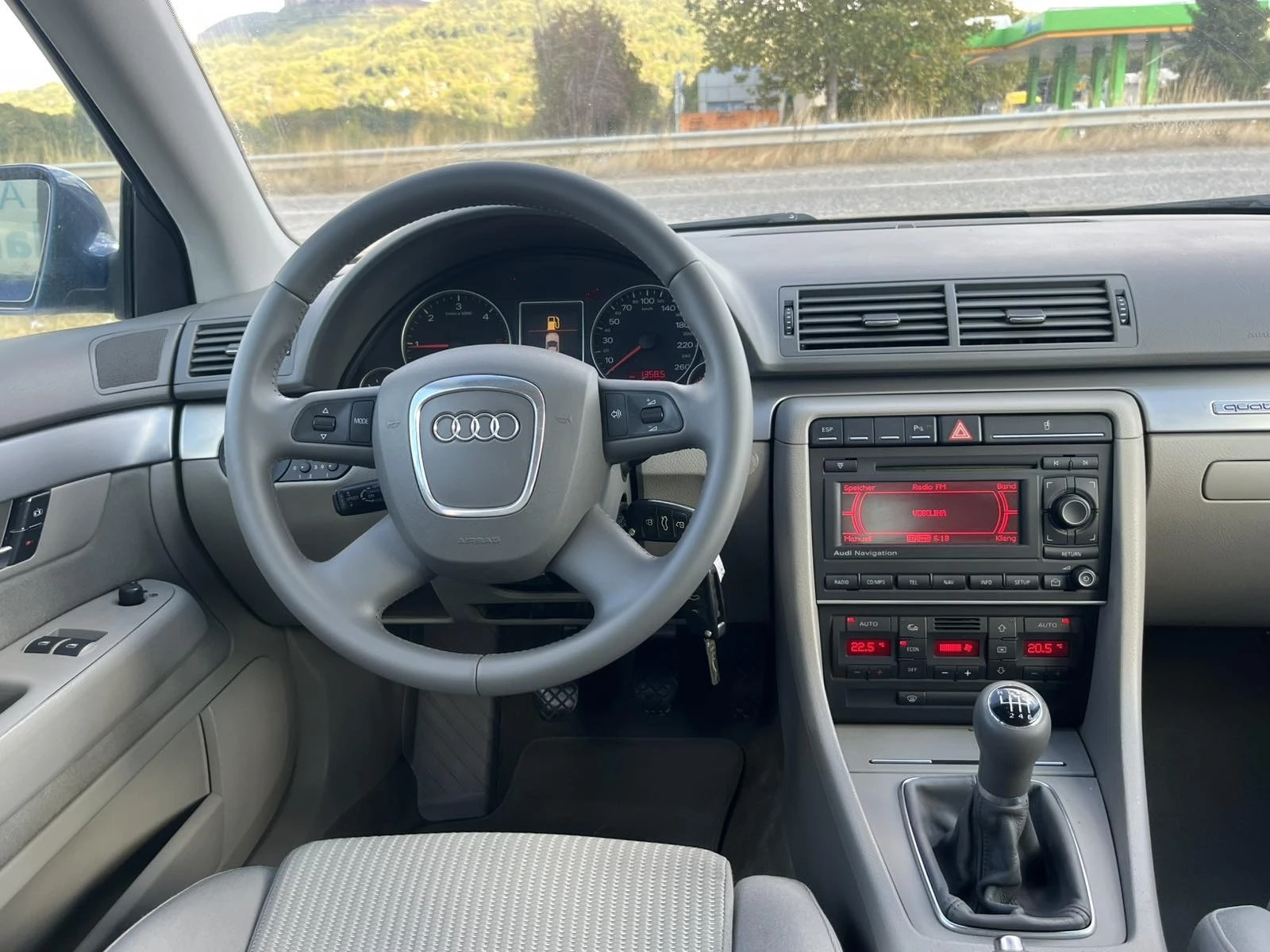 Audi A4 2.0TDI 140кс QUATTRO 6 СКОРОСТИ NAVI КЛИМАТРОНИК , снимка 11 - Автомобили и джипове - 56260972