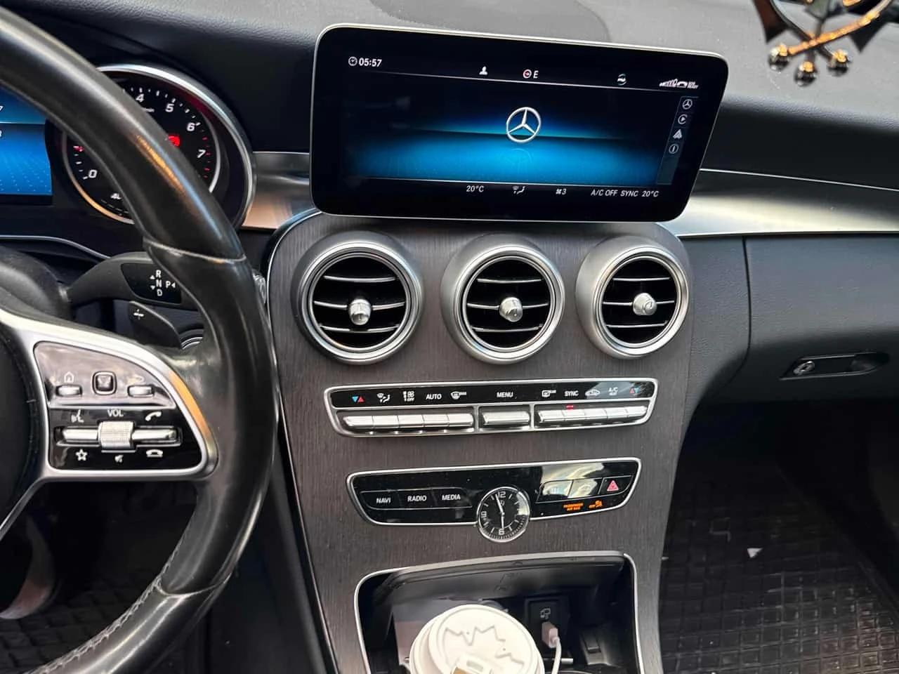 Mercedes-Benz C 300 * CARFAX * , снимка 9 - Автомобили и джипове - 56355175