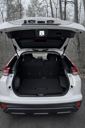 Mitsubishi Eclipse Cross 4X4, снимка 11