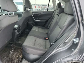 Toyota Rav4 HYBRID LE| ПОДГРЕВИ| 2 КЛЮЧА| CARFAX , снимка 11