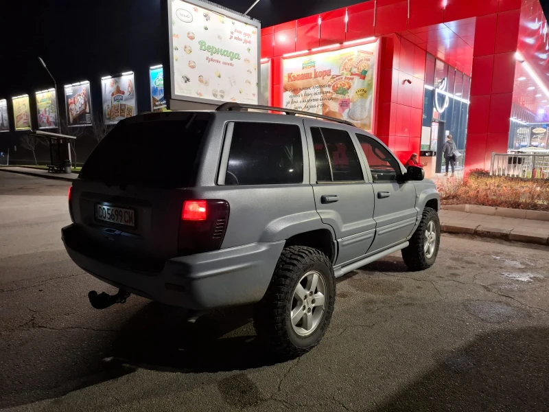 Jeep Grand cherokee Overland, снимка 3 - Автомобили и джипове - 47994352