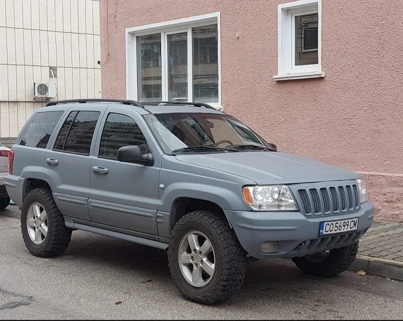 Jeep Grand cherokee Overland, снимка 8 - Автомобили и джипове - 47994352