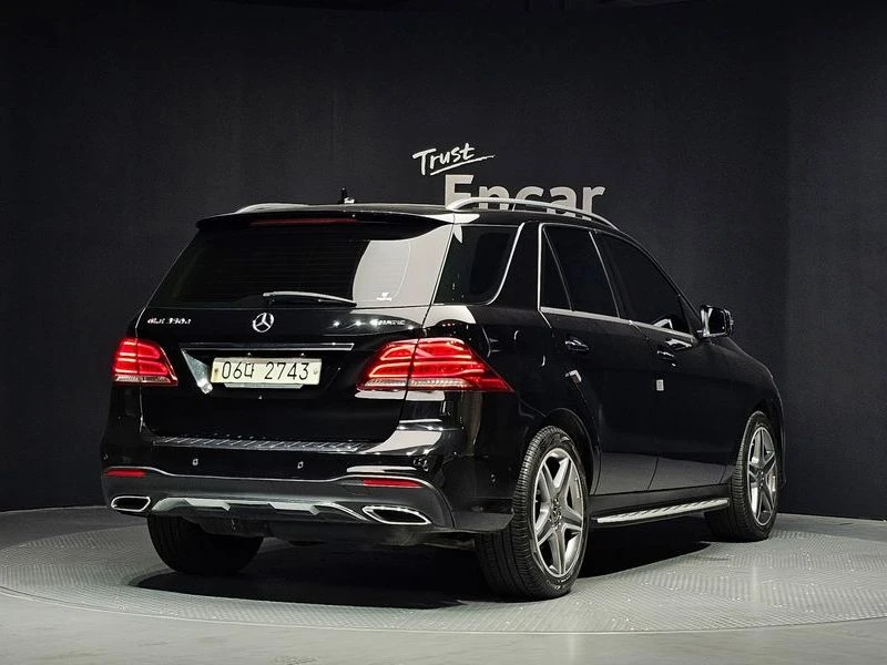 Mercedes-Benz GLE GLE350 d 4MATIC Premium| 258к.с.| ВКЛ.ТЕХНОТЕСТ, снимка 2 - Автомобили и джипове - 55136820
