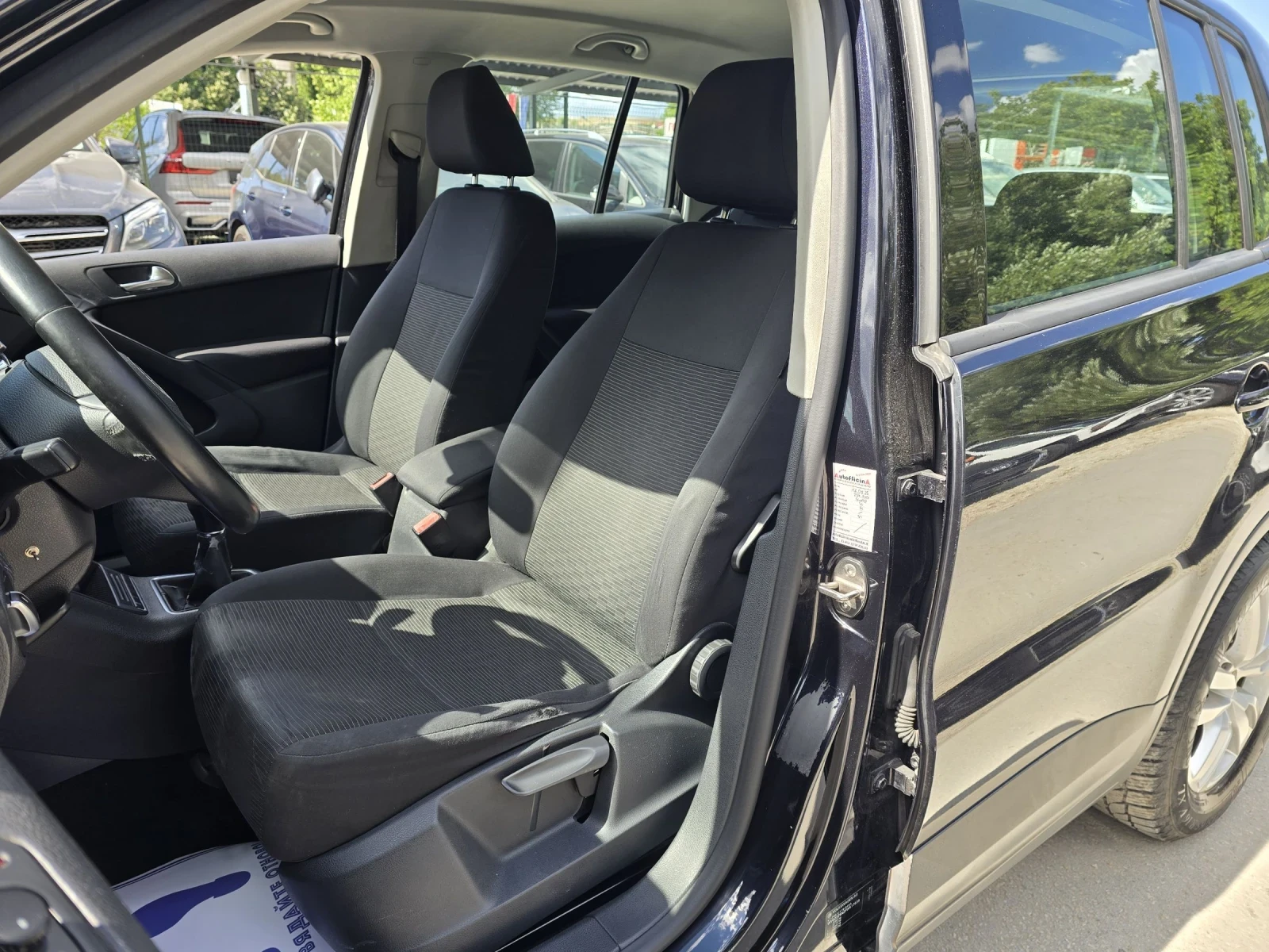 VW Tiguan 1.4TSI 124�.� 6 �������� | Mobile.bg � ����������� 10