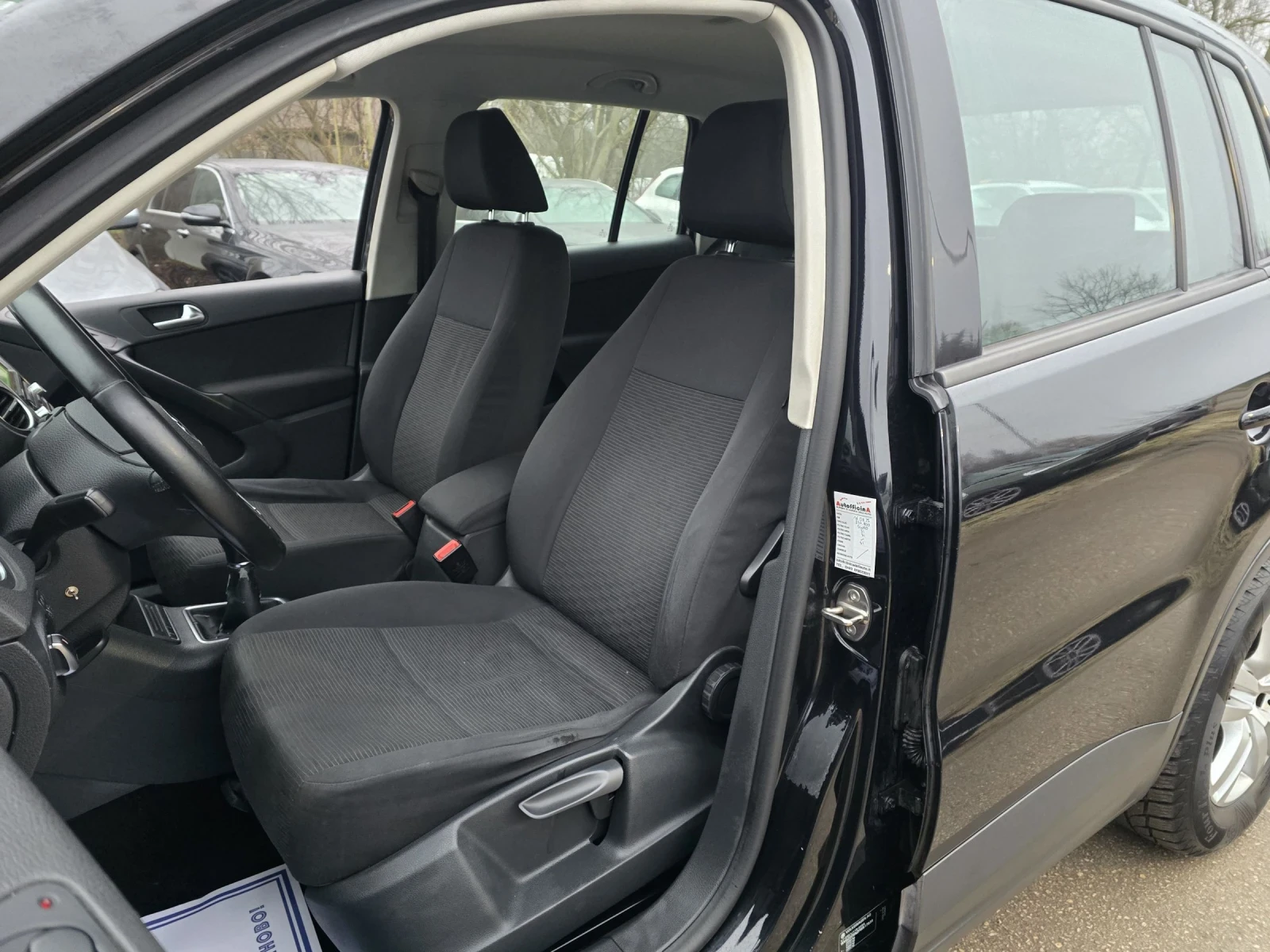 VW Tiguan 1.4TSI 124�.� 6 �������� | Mobile.bg � ����������� 9