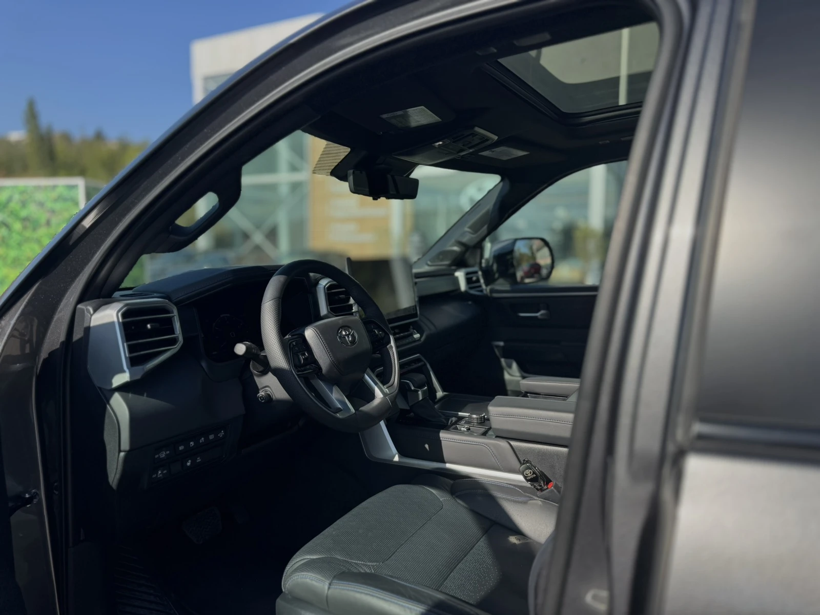 Toyota Sequoia Platinum - изображение 7