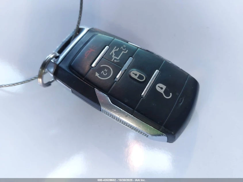 Dodge RAM 1500 5.7l Laramie 4X4 5'7 Box, снимка 11 - Автомобили и джипове - 53728682