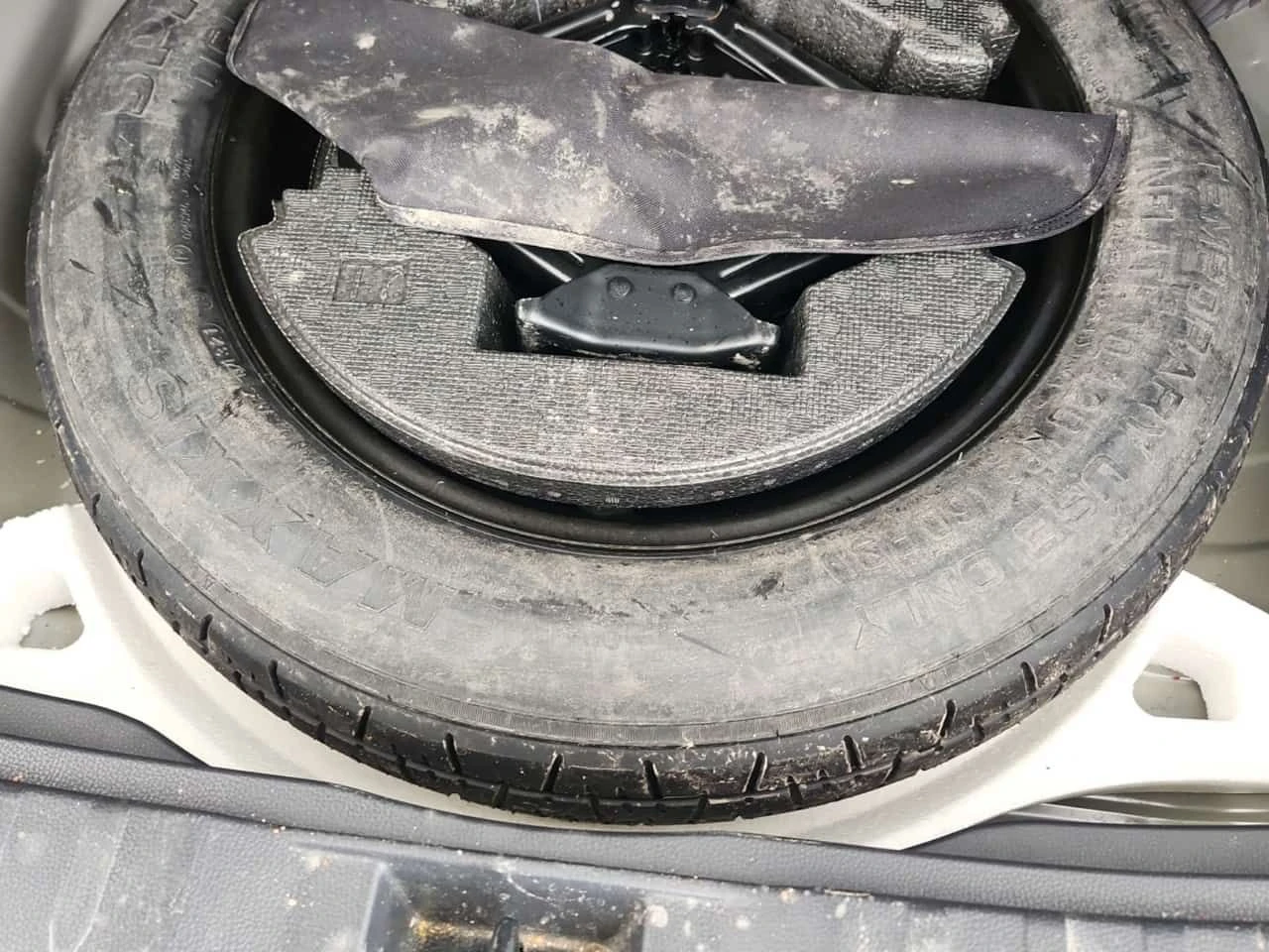 Toyota Rav4 HYBRID LE| ПОДГРЕВИ| 2 КЛЮЧА| CARFAX , снимка 14 - Автомобили и джипове - 53964208