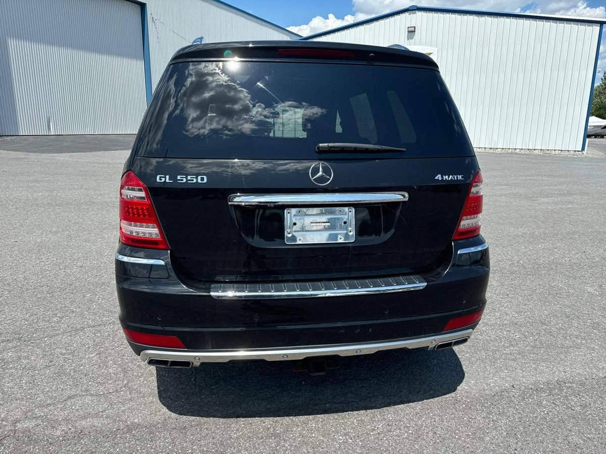 Mercedes-Benz GL 550 AMG* TV* Harman* Обдух* Пано* ТОП СЪСТОЯНИЕ* , снимка 4 - Автомобили и джипове - 54402280