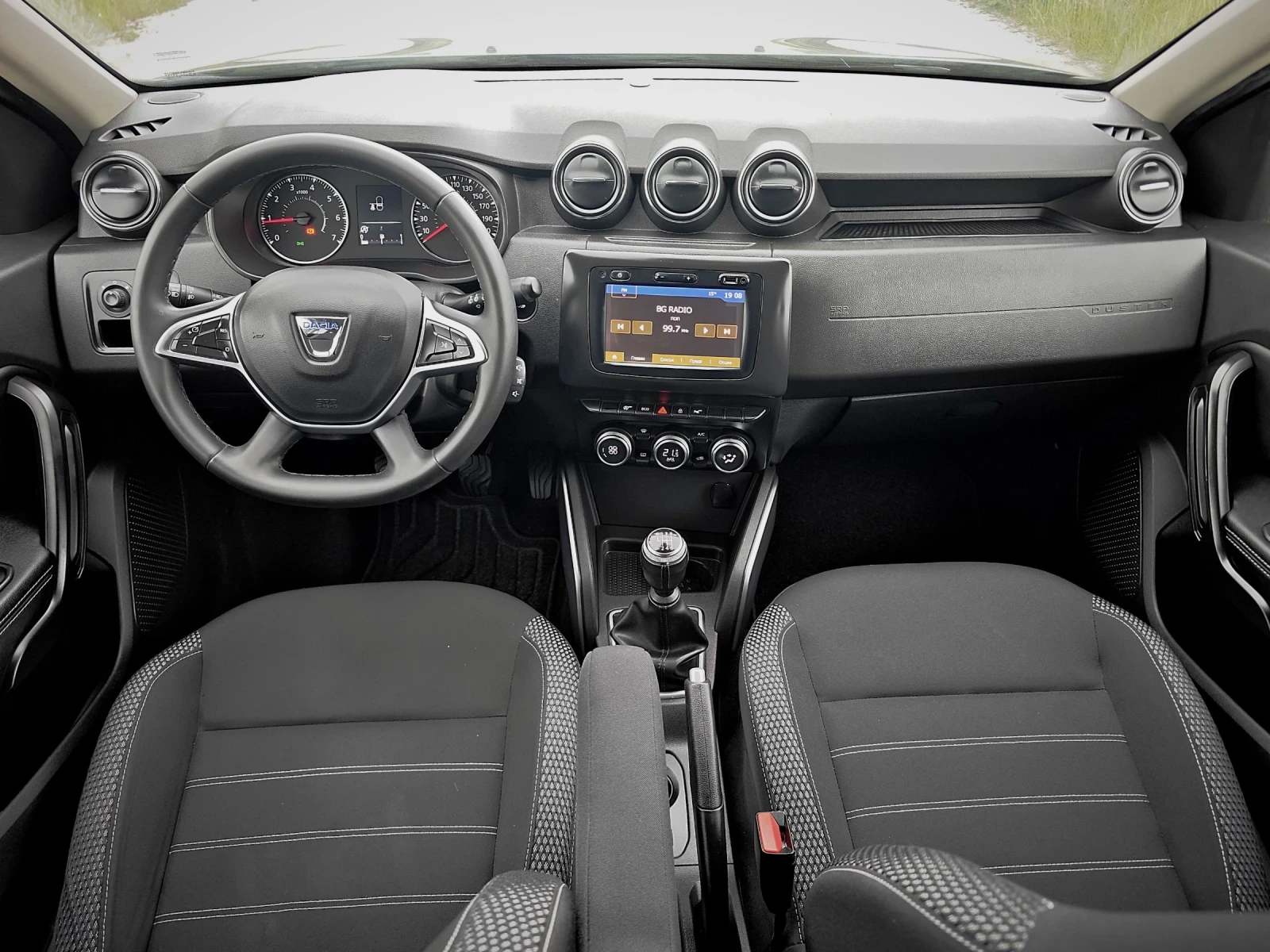Dacia Duster 1.5dci* EVRO 6D* EXCLUSIVE* , снимка 10 - Автомобили и джипове - 54585747