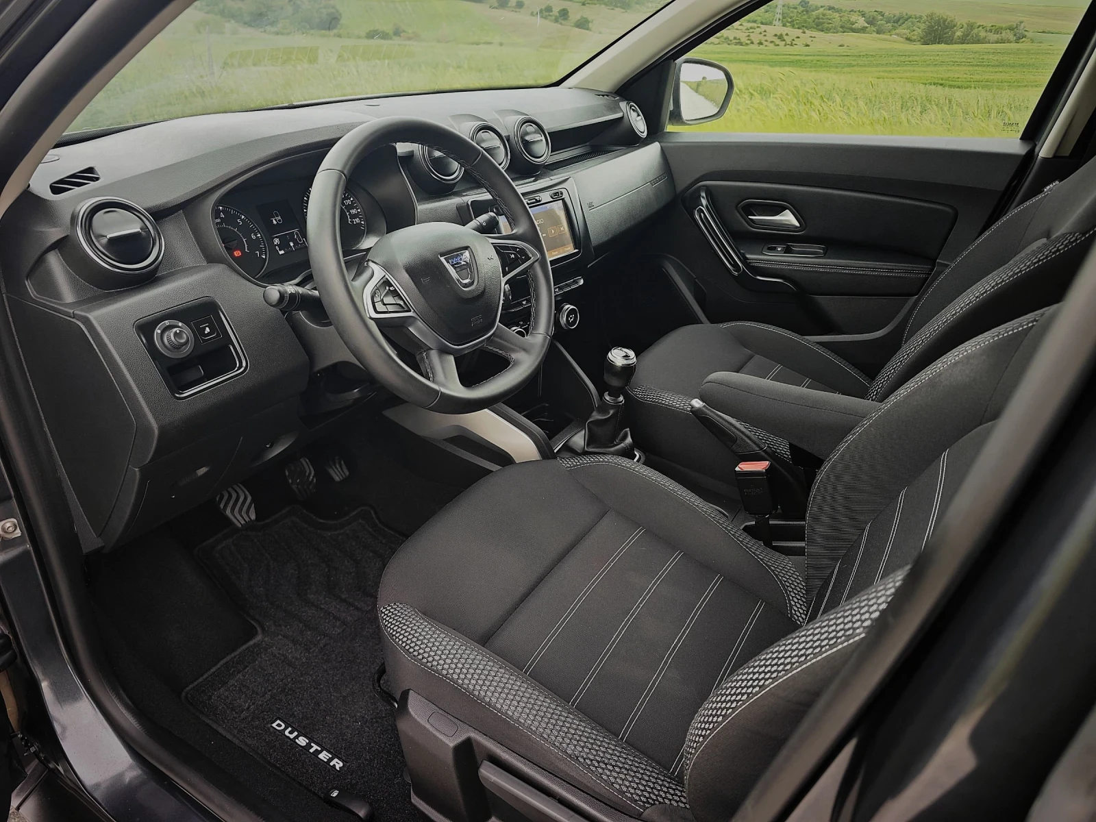 Dacia Duster 1.5dci* EVRO 6D* EXCLUSIVE* , снимка 9 - Автомобили и джипове - 54585747