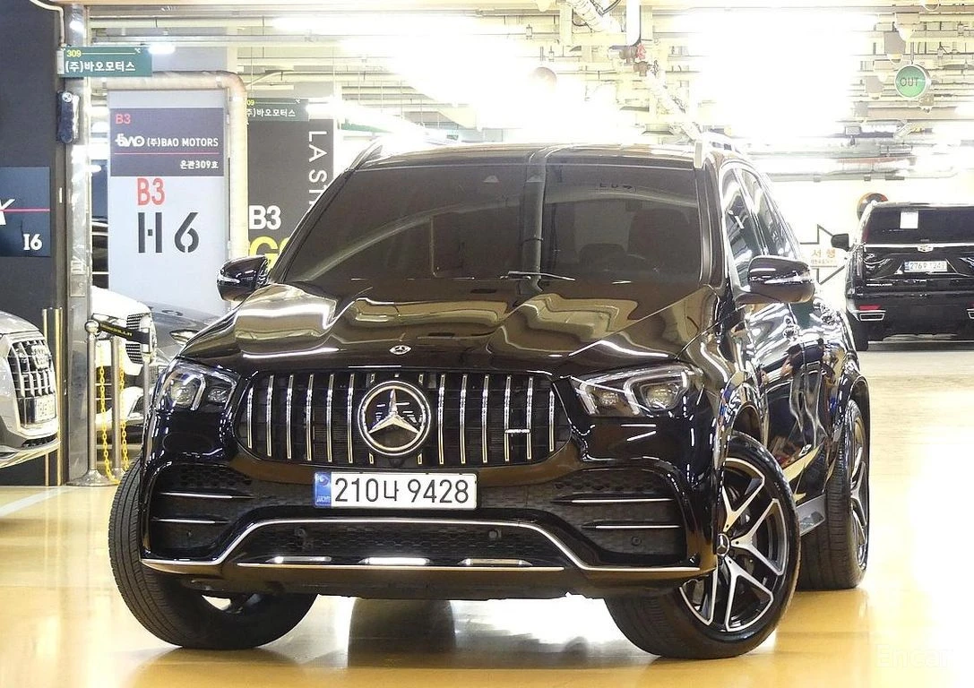 Mercedes-Benz GLE 53 4MATIC 4MATIC+ BURMESTER* ОБДУХВАНЕ* LANE ASS* ПАНО* 360, снимка 3 - Автомобили и джипове - 54702454
