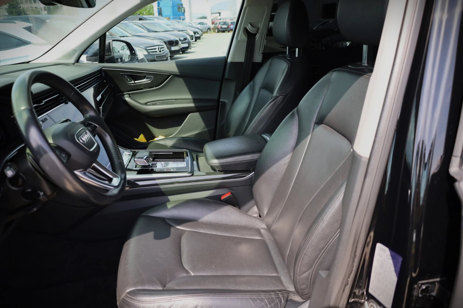 Audi Q7 3.0 D, снимка 13 - Автомобили и джипове - 54830569