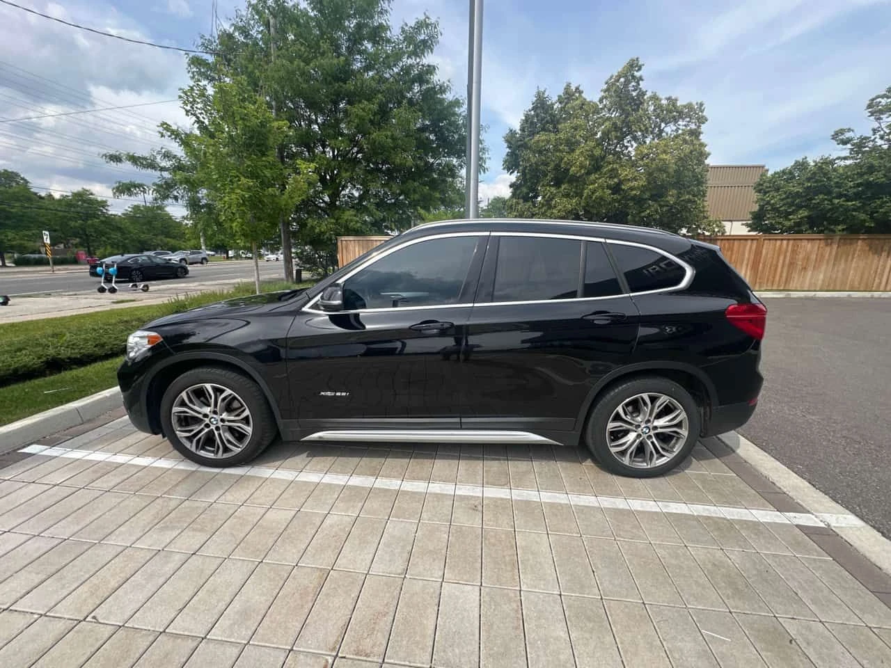 BMW X1 * xDrive28i * CARFAX * БЕЗ ПЪРВОНАЧАЛНА ВНОСКА, снимка 2 - Автомобили и джипове - 55076408