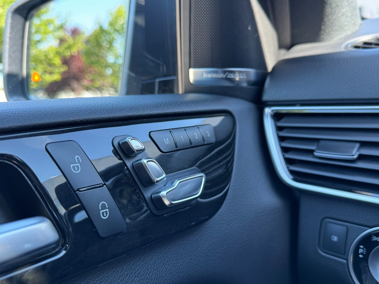 Mercedes-Benz GLE 350 3.5i 306 к.с./4matic, снимка 14 - Автомобили и джипове - 55298497