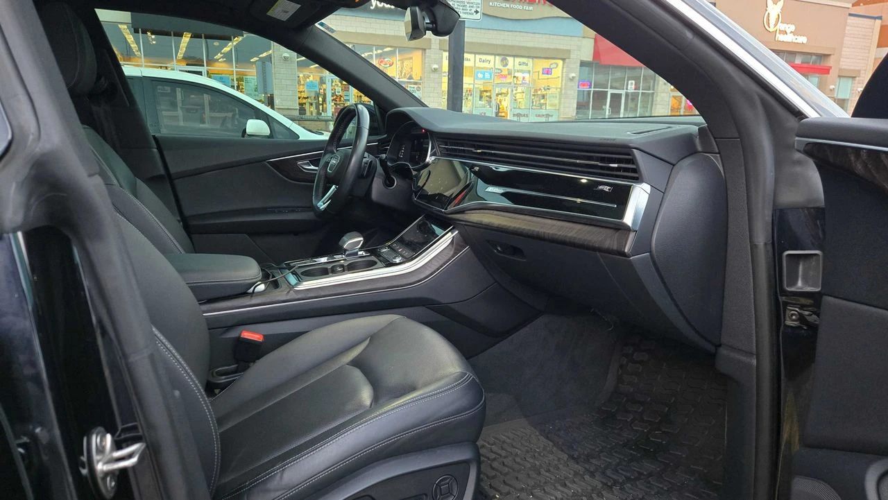 Audi Q8 Progressiv, снимка 12 - Автомобили и джипове - 55803549