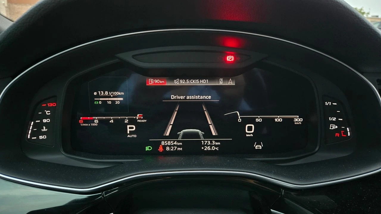 Audi Q8 Progressiv, снимка 8 - Автомобили и джипове - 55803549