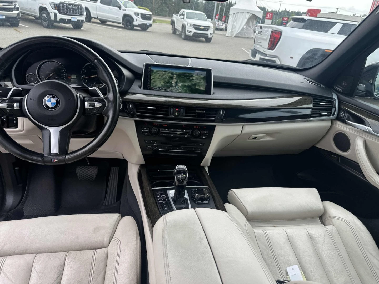 BMW X5 M-pack* 360* Harman/Kardon* Вакуум, снимка 7 - Автомобили и джипове - 55945712