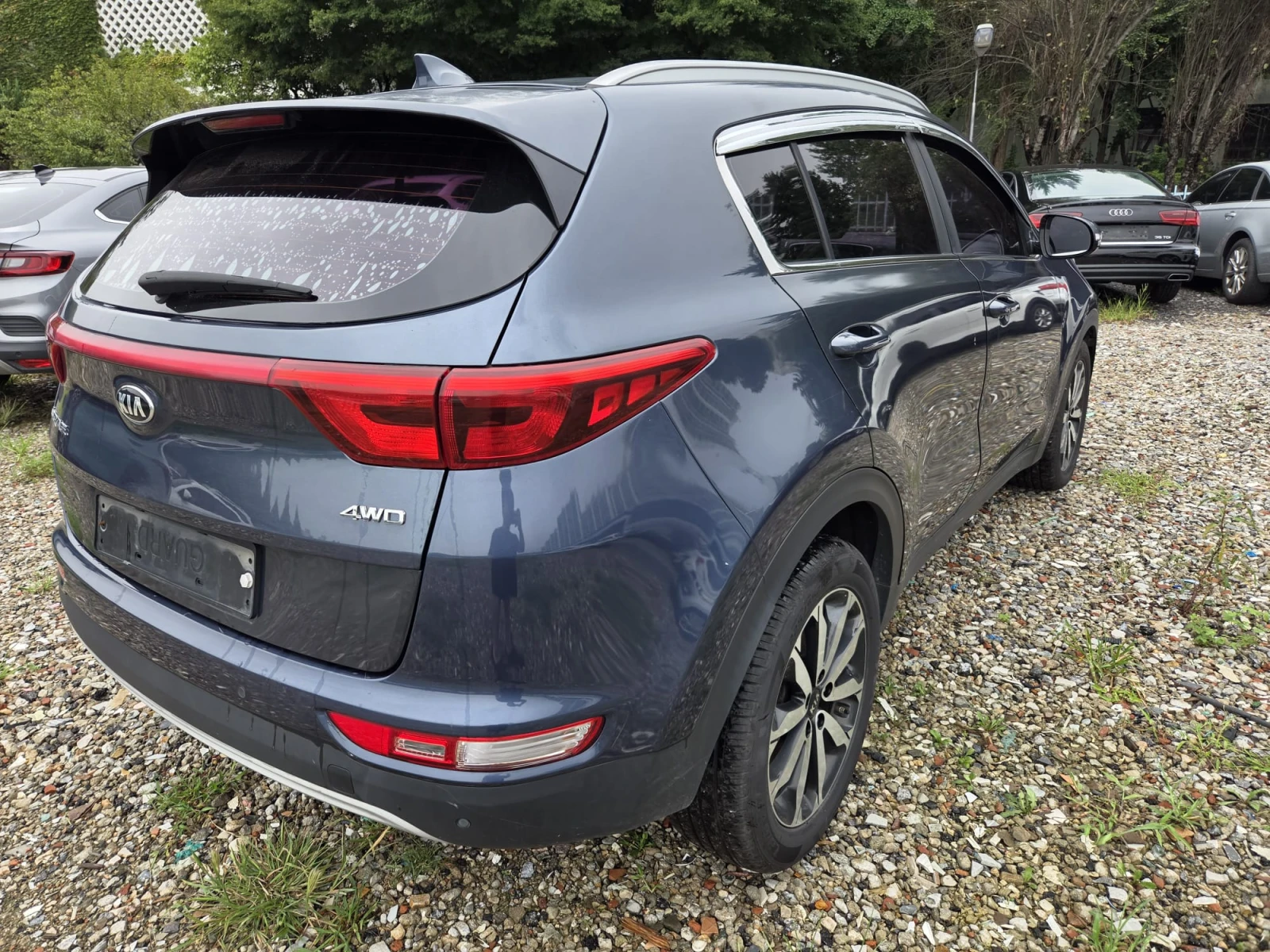 Kia Sportage 2.0CRDI / 4х4 / ОЧАКВАН ВНОС !!!, снимка 5 - Автомобили и джипове - 55952535