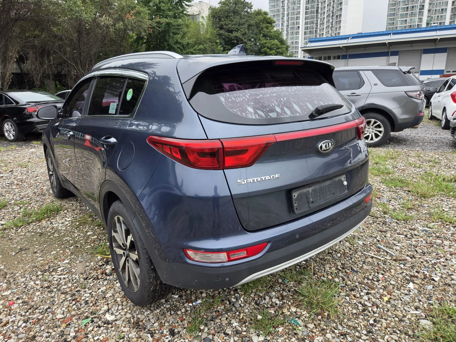 Kia Sportage 2.0CRDI / 4х4 / ОЧАКВАН ВНОС !!!, снимка 3 - Автомобили и джипове - 55952535