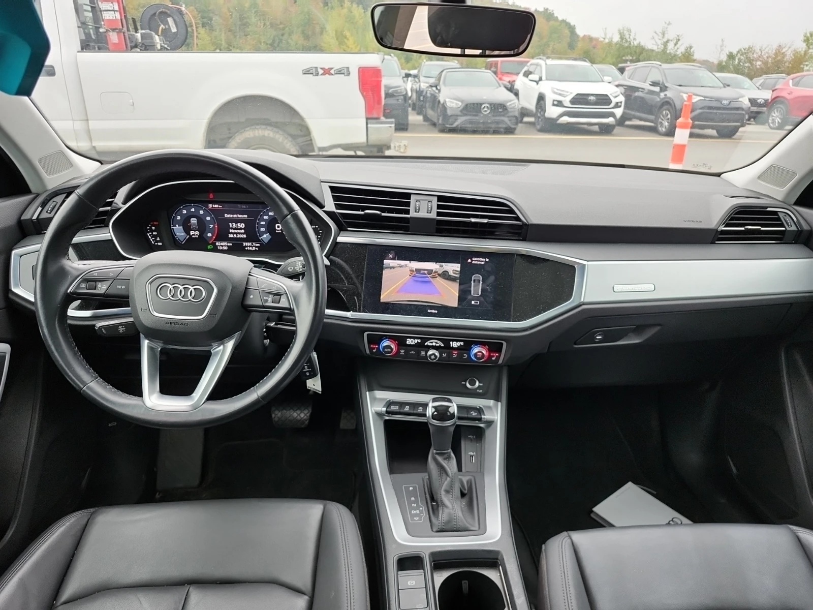 Audi Q3 KOMFORT, снимка 10 - Автомобили и джипове - 56363241