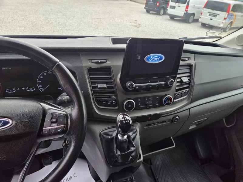 Ford Transit 2.0 TDCi, Навигация, Клима, снимка 11 - Бусове и автобуси - 50387785